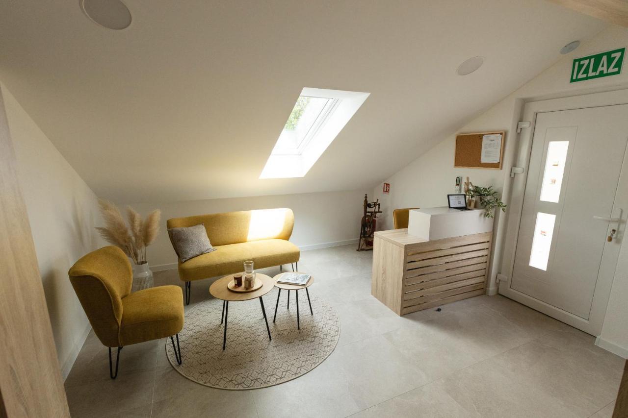 Rooms & Apartment Perak Kutjevo Eksteriør billede
