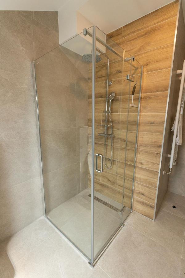 Rooms & Apartment Perak Kutjevo Eksteriør billede