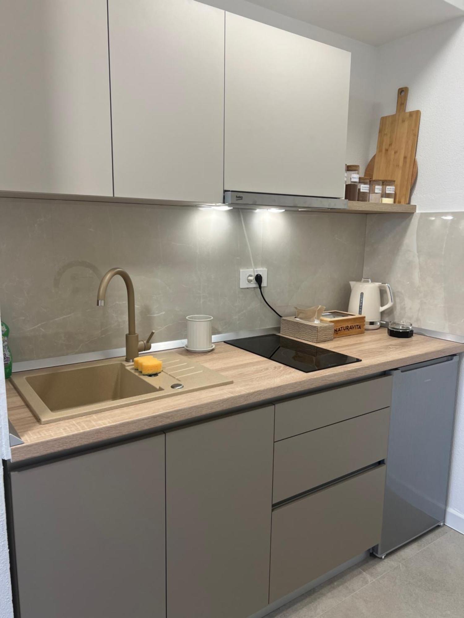 Rooms & Apartment Perak Kutjevo Eksteriør billede